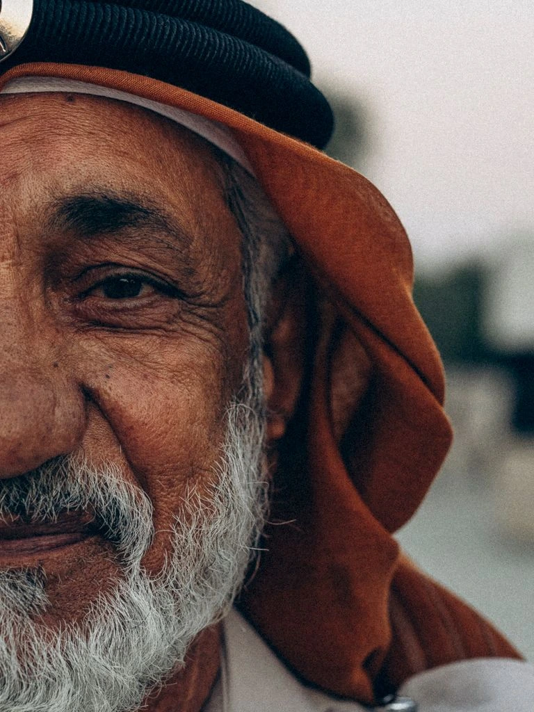 صورة بورتريه للمحلل الكبير ياسر المهندي